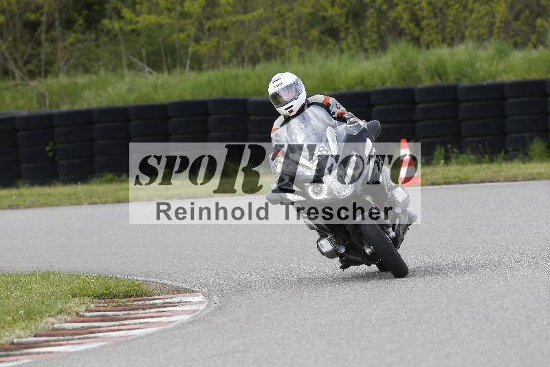 /Archiv-2025/09 22.04.2025 Cornu Master School ADR/gruen-vert/48